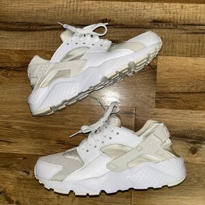 Nike Huarache Triple White 4Y